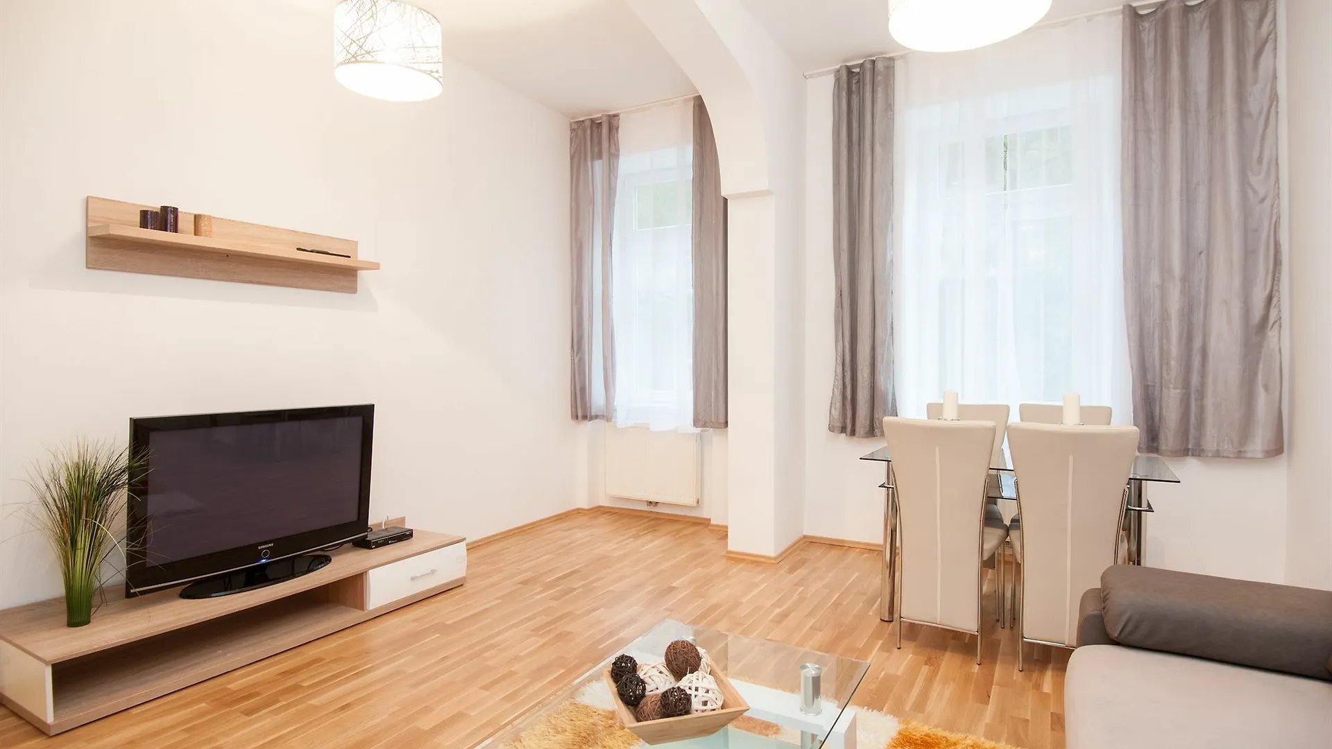 Royal Resort Apartments Puchsbaumgasse فيينا 0*,